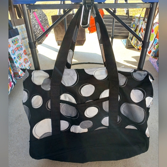 Thirty-One Weekender - Picture 2 of 2